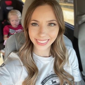 Meet your Posher, Brooke